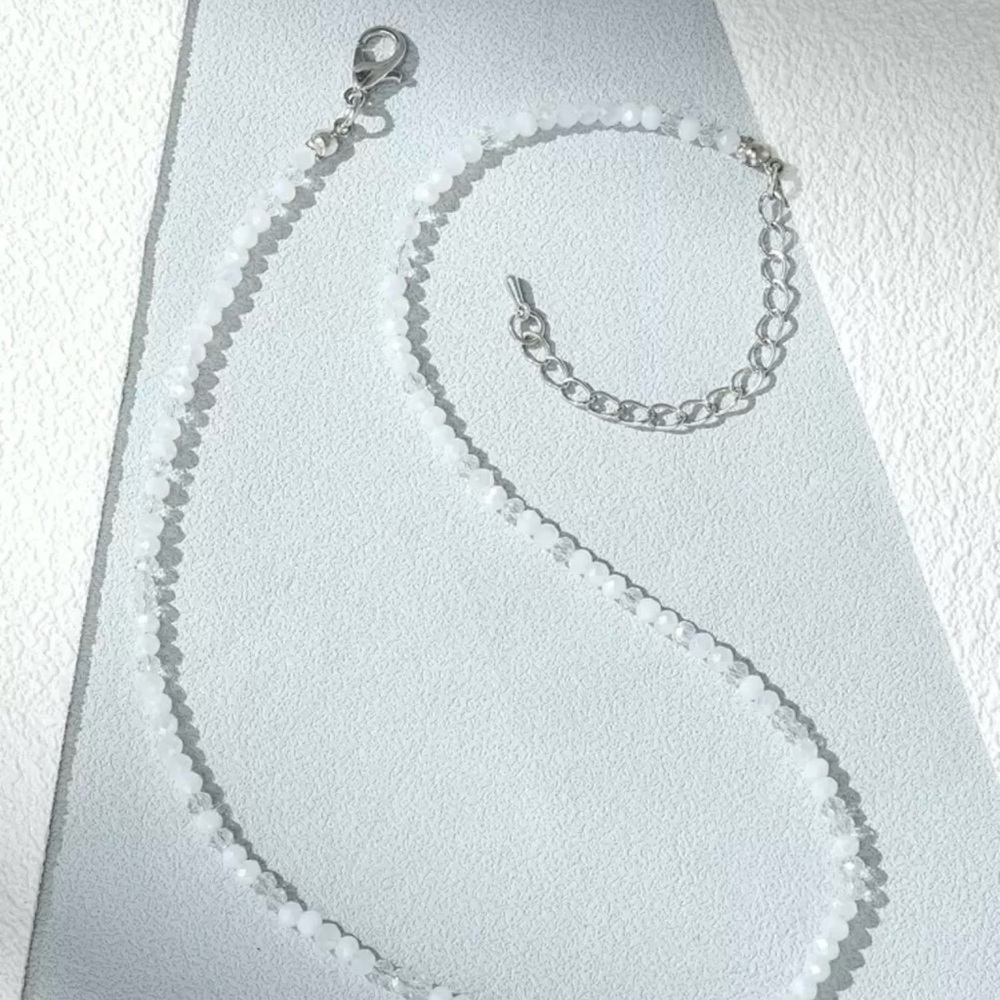 Chic White Beaded Necklace